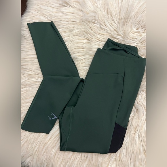 Gymshark Venture Leggings size large - Picture 6 of 6